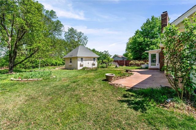 715 Lark Street, Raymore, MO 64083