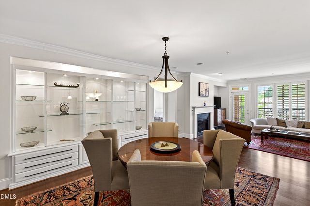 3920 Essex Garden Lane 304, Raleigh, NC 27612