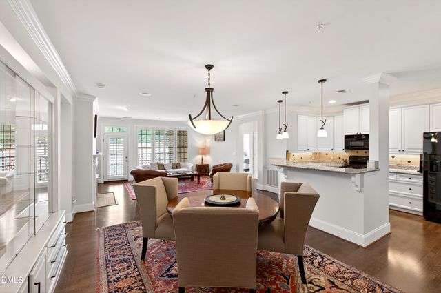 3920 Essex Garden Lane 304, Raleigh, NC 27612
