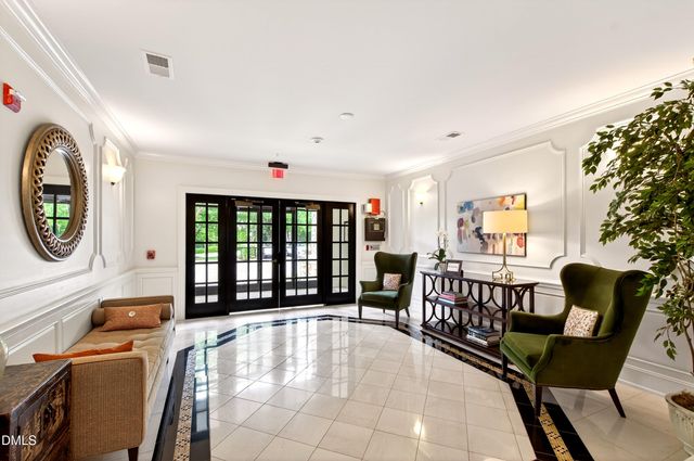 3920 Essex Garden Lane 304, Raleigh, NC 27612