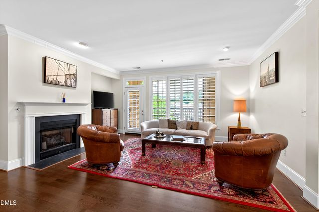 3920 Essex Garden Lane 304, Raleigh, NC 27612
