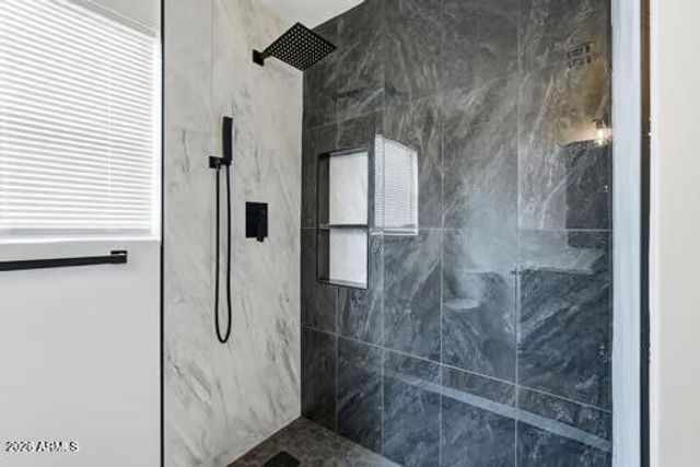 6121 W Maui Lane, Glendale, AZ 85306