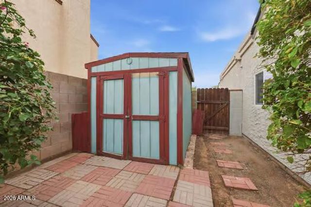 6121 W Maui Lane, Glendale, AZ 85306