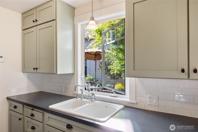 108 E 35th Street, Vancouver, WA 98663
