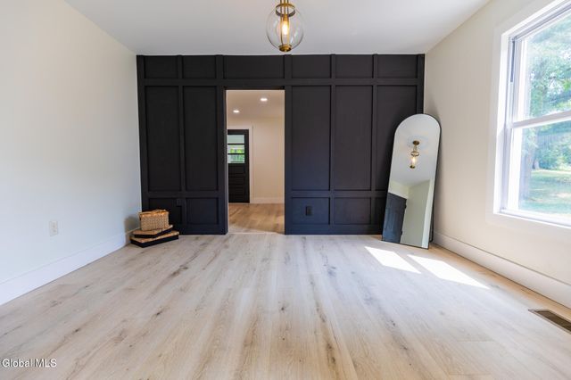 45 Fairview St Extension, South Glens Falls, NY 12803