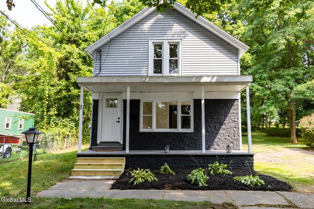 45 Fairview St Extension, South Glens Falls, NY 12803