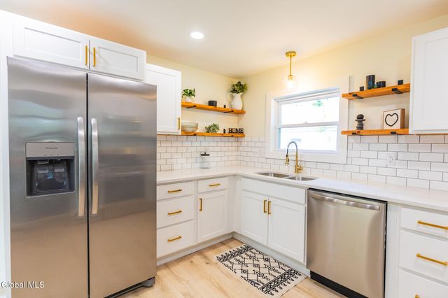 45 Fairview St Extension, South Glens Falls, NY 12803