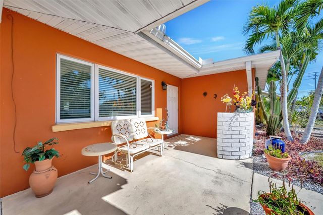 5918 8TH AVENUE DRIVE W, Bradenton, FL 34209