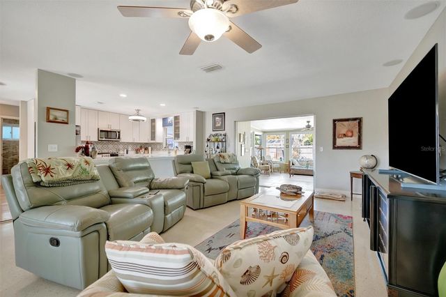 5918 8TH AVENUE DRIVE W, Bradenton, FL 34209