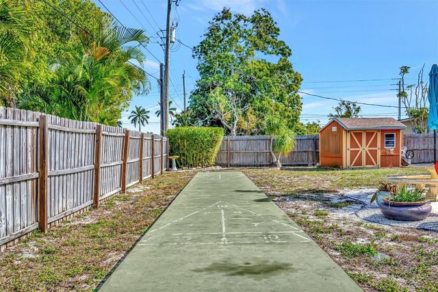 5918 8TH AVENUE DRIVE W, Bradenton, FL 34209