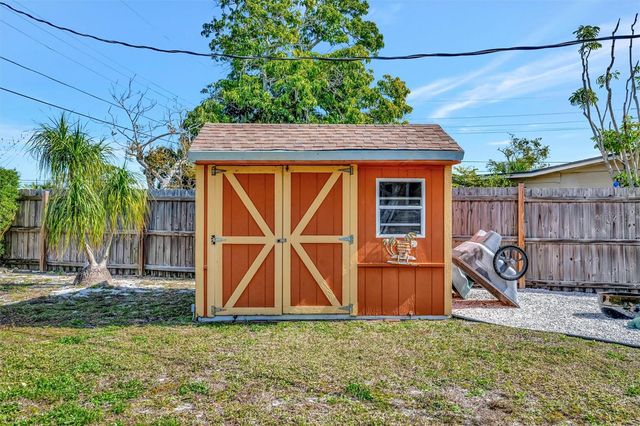 5918 8TH AVENUE DRIVE W, Bradenton, FL 34209