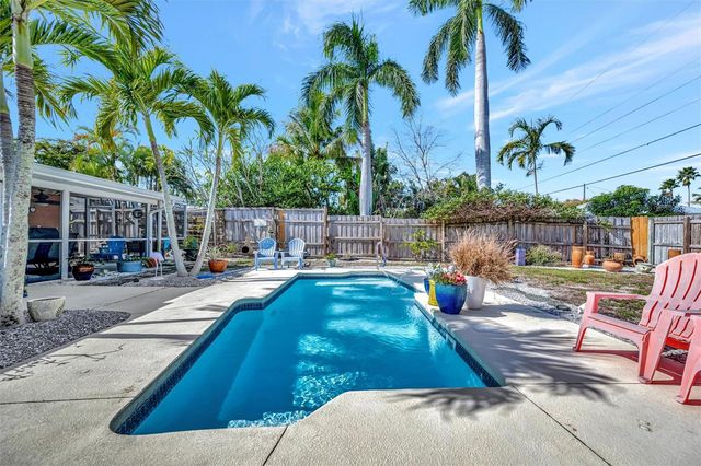 5918 8TH AVENUE DRIVE W, Bradenton, FL 34209