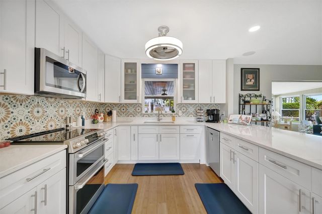 5918 8TH AVENUE DRIVE W, Bradenton, FL 34209