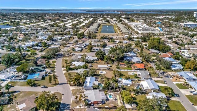 5918 8TH AVENUE DRIVE W, Bradenton, FL 34209