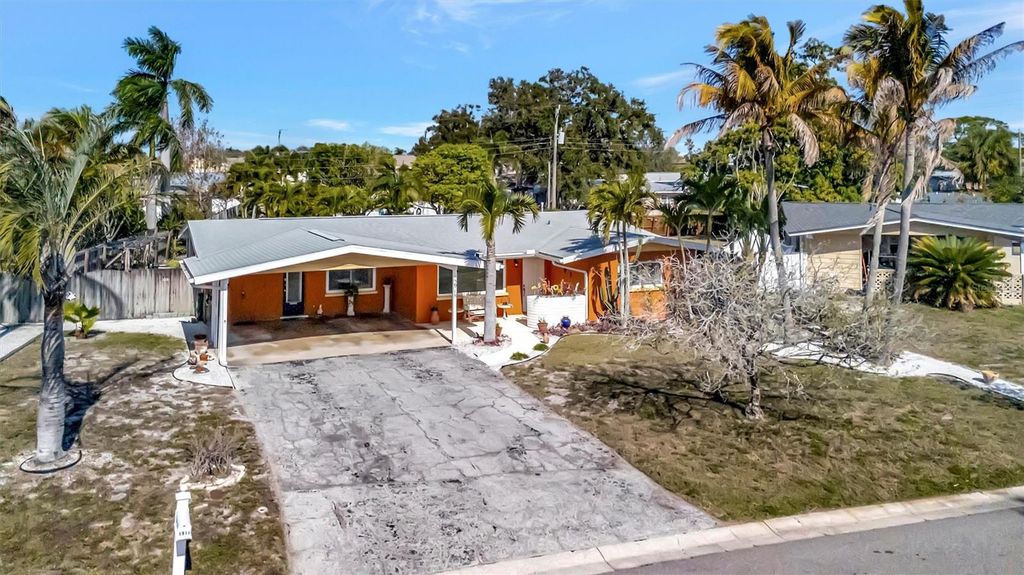 5918 8TH AVENUE DRIVE W, Bradenton, FL 34209