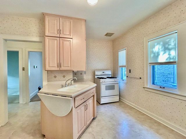 4313 N Morris BOULEVARD, Shorewood, WI 53211