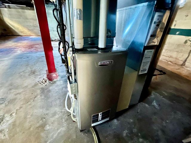 4313 N Morris BOULEVARD, Shorewood, WI 53211