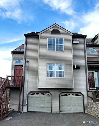 10 Taft Pointe 2, Waterbury, CT 06708