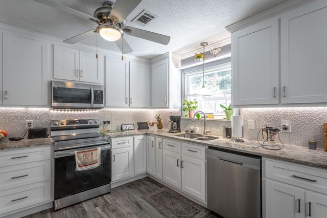 2316 Meadowbrook Trail, Chattanooga, TN 37421