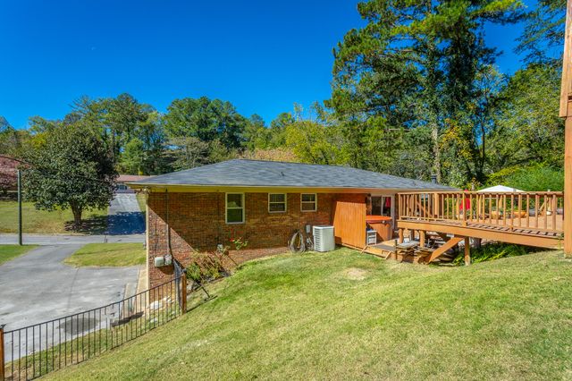 2316 Meadowbrook Trail, Chattanooga, TN 37421