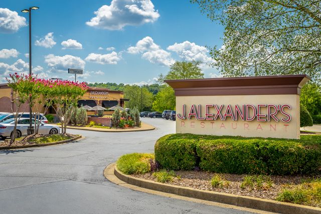 2316 Meadowbrook Trail, Chattanooga, TN 37421