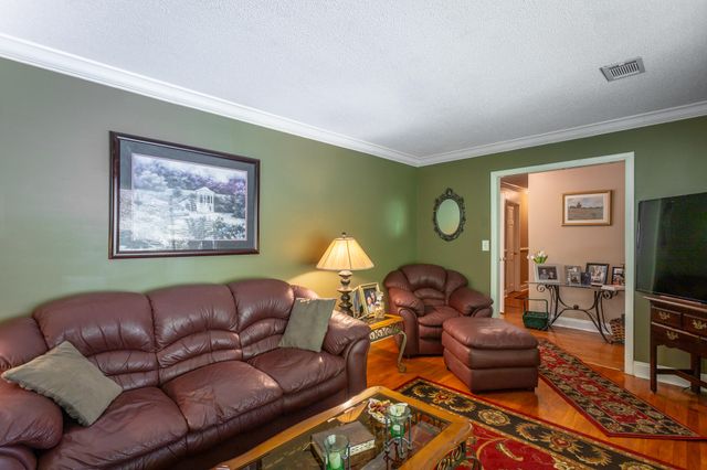 2316 Meadowbrook Trail, Chattanooga, TN 37421