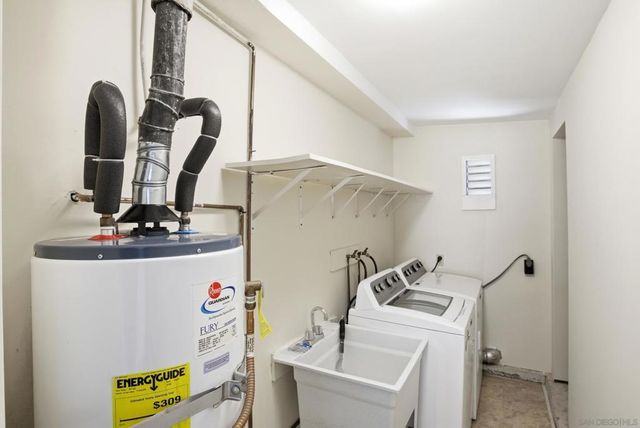 8470 Tommy Dr, San Diego, CA 92119