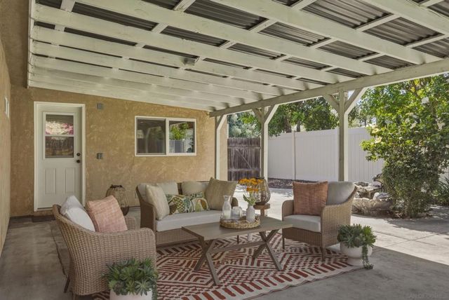 8470 Tommy Dr, San Diego, CA 92119