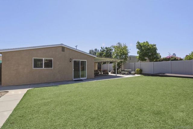 8470 Tommy Dr, San Diego, CA 92119