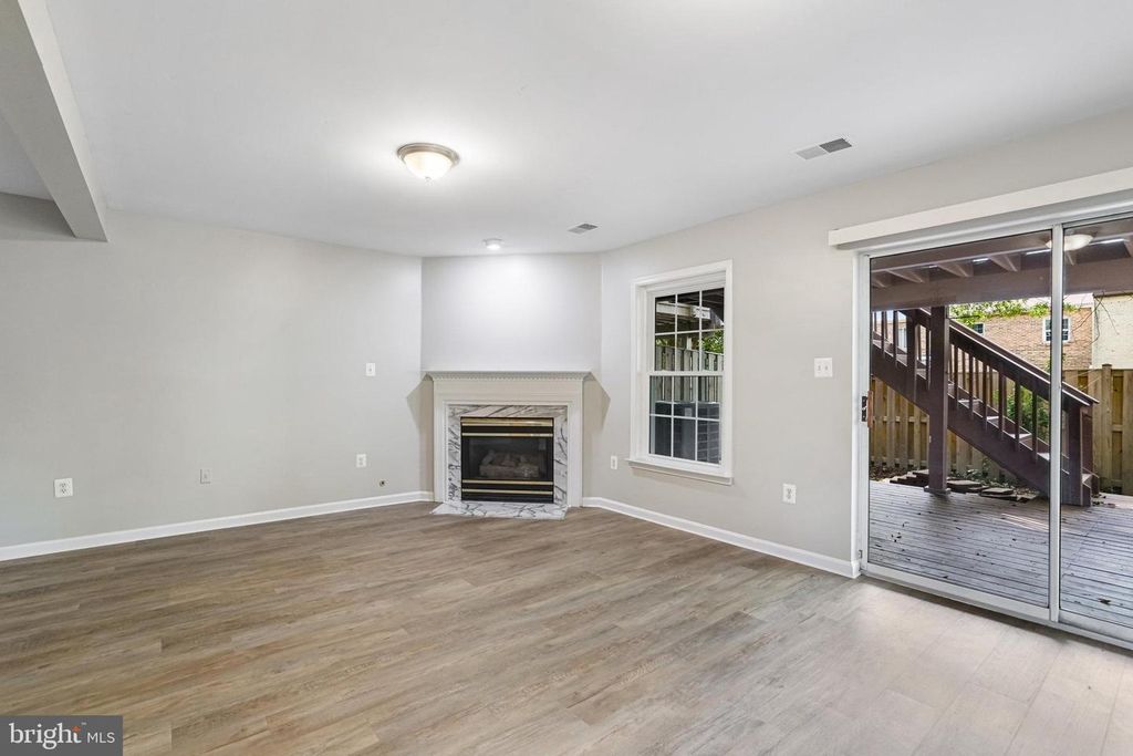 6342 FRANCONIA COMMONS DR, Alexandria, VA 22310