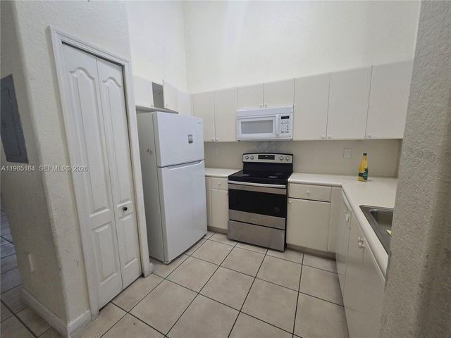 1661 SE 28th St 203, Homestead, FL 33035