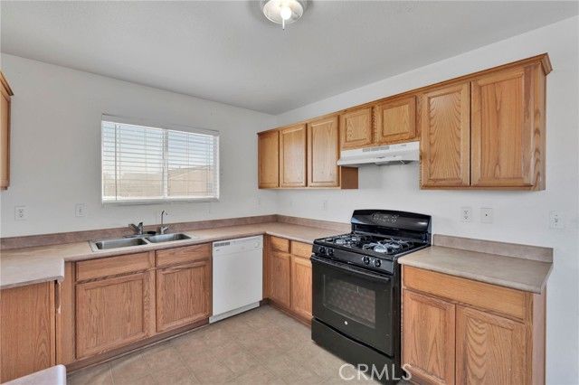 34622 Paseo Del Valle, Barstow, CA 92311