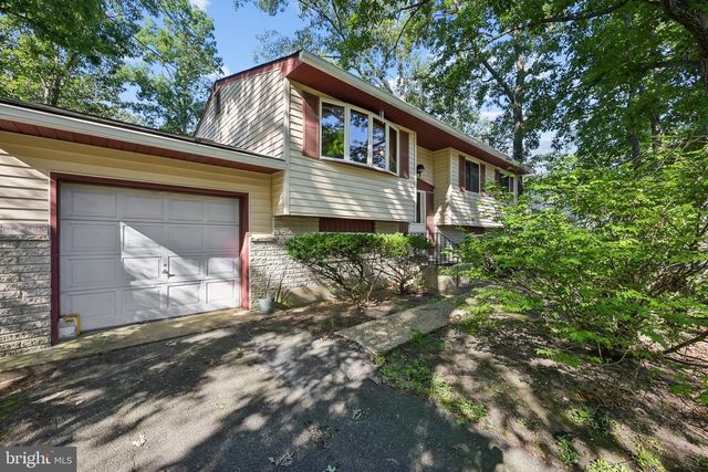 424 CALIFORNIA TRL, Browns Mills, NJ 08015