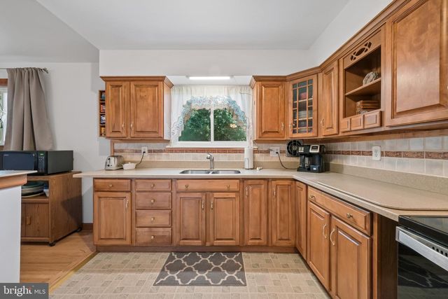 424 CALIFORNIA TRL, Browns Mills, NJ 08015