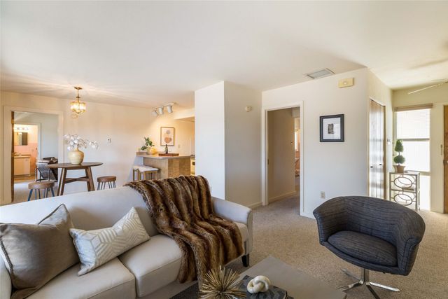 112 Camino Matias A&B, Santa Fe, NM 87501