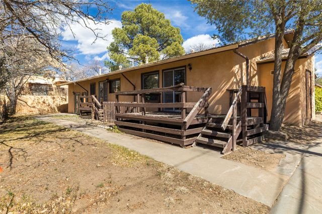 112 Camino Matias A&B, Santa Fe, NM 87501