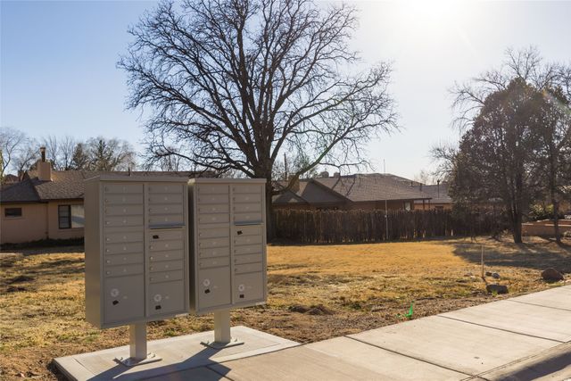 112 Camino Matias A&B, Santa Fe, NM 87501