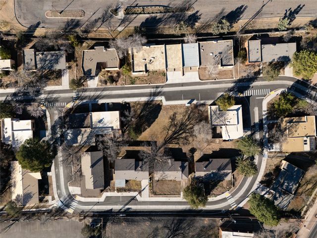 112 Camino Matias A&B, Santa Fe, NM 87501
