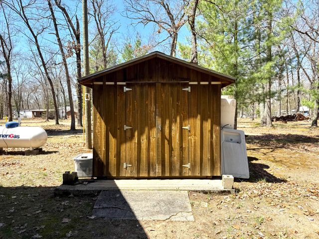 11881 S Winesap Road, Lake Twp, MI 49304