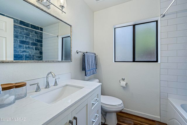 5680 N Placita Favorita, Tucson, AZ 85750