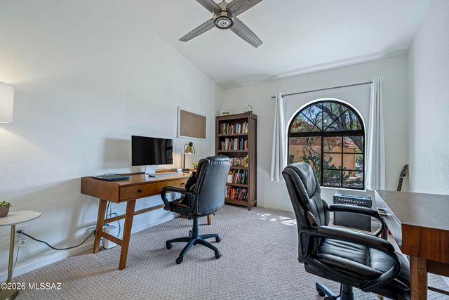 5680 N Placita Favorita, Tucson, AZ 85750