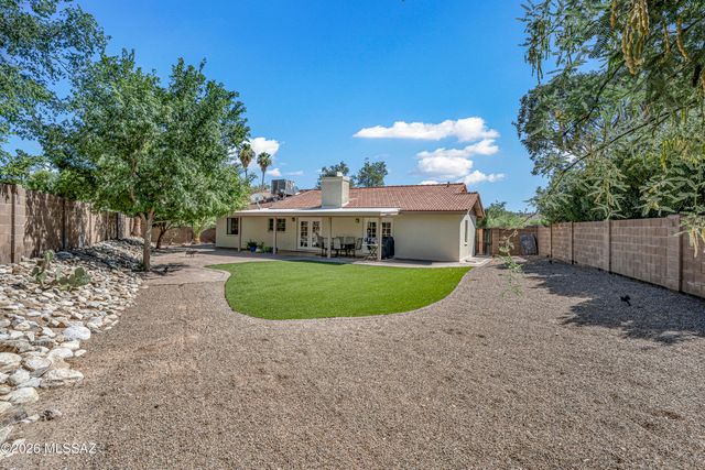 5680 N Placita Favorita, Tucson, AZ 85750