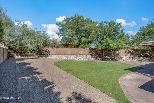 5680 N Placita Favorita, Tucson, AZ 85750