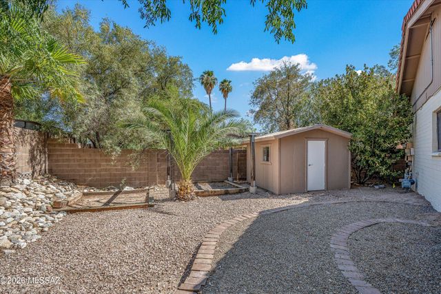 5680 N Placita Favorita, Tucson, AZ 85750