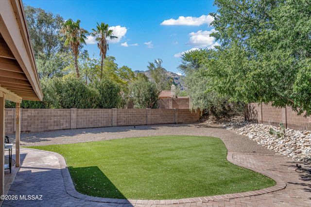 5680 N Placita Favorita, Tucson, AZ 85750