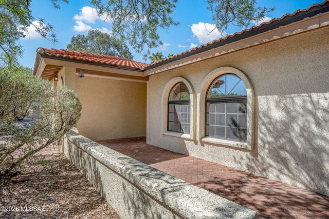 5680 N Placita Favorita, Tucson, AZ 85750