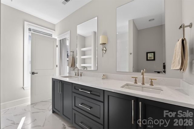 3111 Pinehurst Place, Charlotte, NC 28209