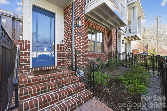 3111 Pinehurst Place, Charlotte, NC 28209