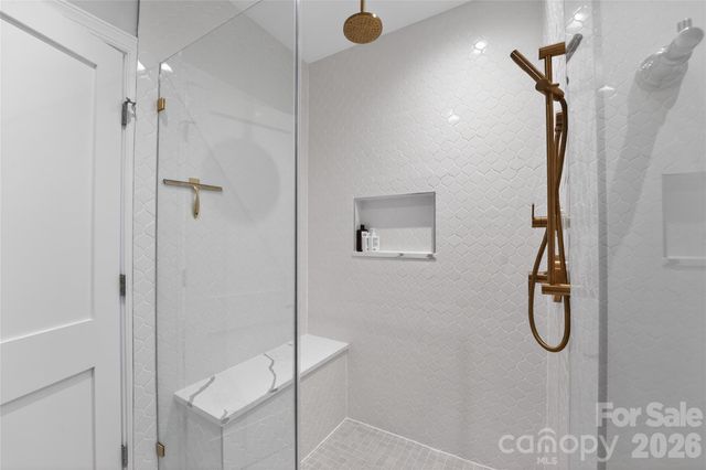 3111 Pinehurst Place, Charlotte, NC 28209