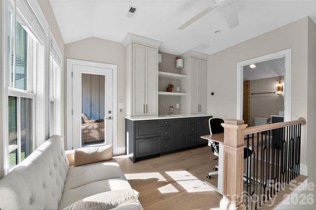 3111 Pinehurst Place, Charlotte, NC 28209